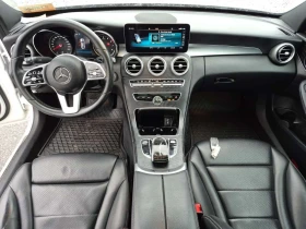 Mercedes-Benz C 300 AMG Line * Панорама * CARFAX * , снимка 6