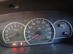 Kia Carens, снимка 4