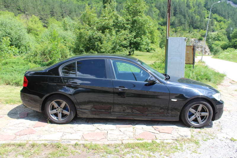 BMW 320 2.0TDI E90 M47, снимка 5 - Автомобили и джипове - 46426763