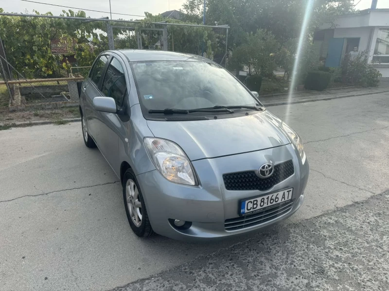 Toyota Yaris 1.3 VvT-I ЛИЗИНГ, снимка 1 - Автомобили и джипове - 47452213