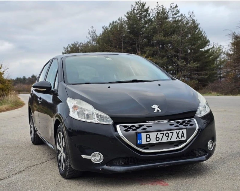 Peugeot 208 1.4 eHDI Автоматик, снимка 6 - Автомобили и джипове - 47909136