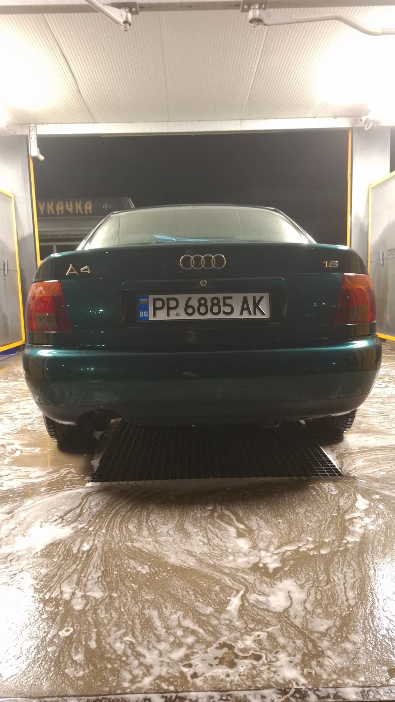 Audi A4 1, 6i, снимка 3 - Автомобили и джипове - 48851152