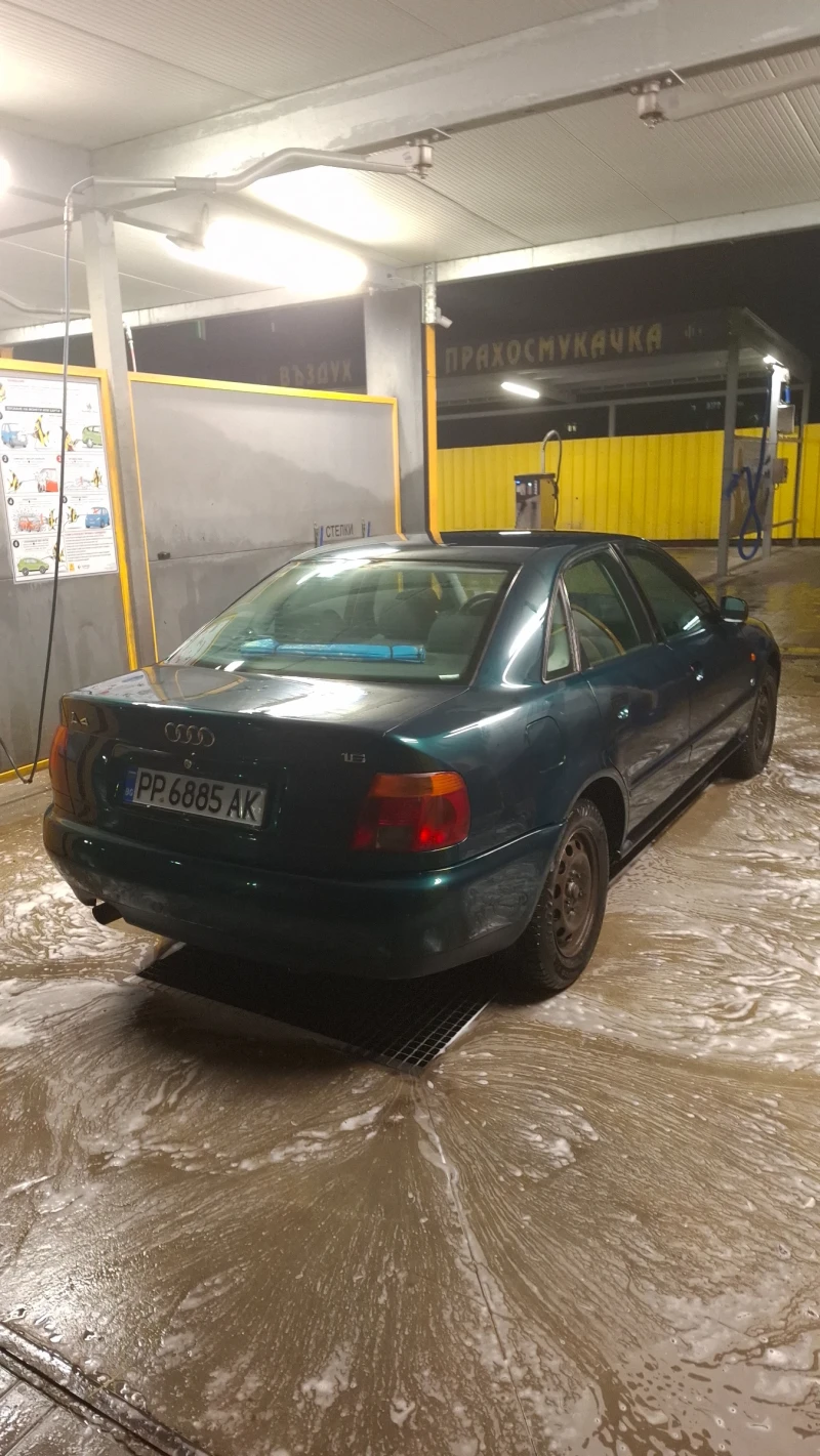 Audi A4 1, 6i, снимка 5 - Автомобили и джипове - 48851152