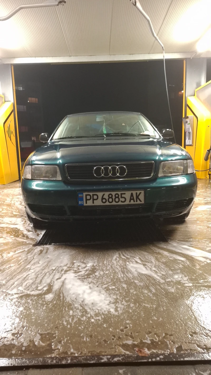 Audi A4 1, 6i, снимка 2 - Автомобили и джипове - 48851152