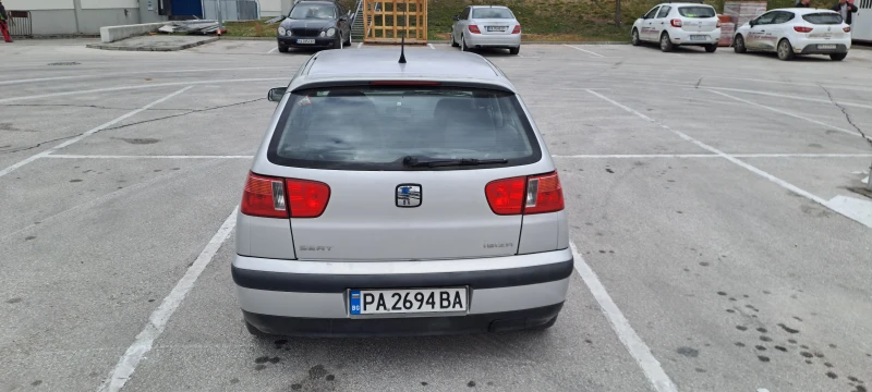 Seat Ibiza, снимка 10 - Автомобили и джипове - 49343591