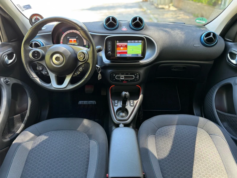 Smart Forfour EQ Cabrio, LED, Navi, Камера, Дисттроник, снимка 9 - Автомобили и джипове - 52021205