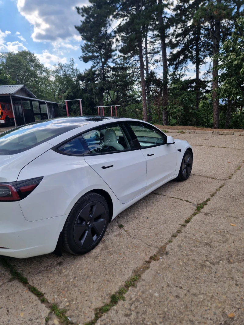 Tesla Model 3 Термопомпа! Фейслифт! 43500, снимка 4 - Автомобили и джипове - 51228413