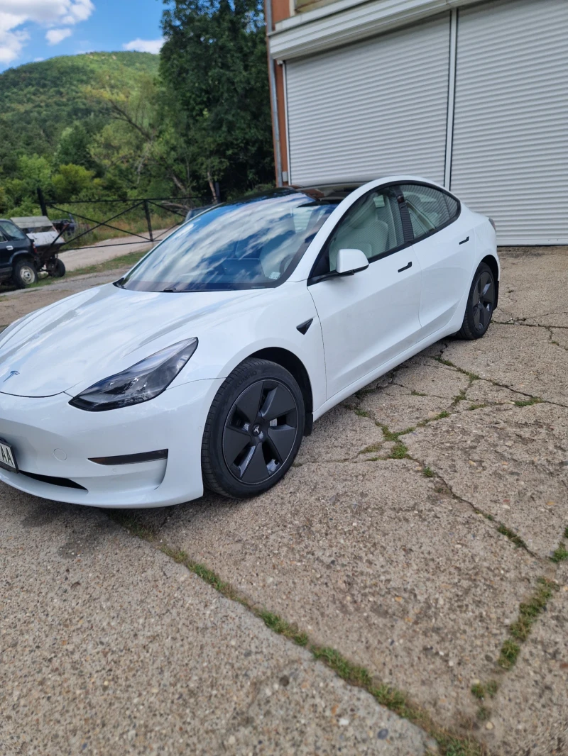 Tesla Model 3 Термопомпа! Фейслифт! 43500, снимка 3 - Автомобили и джипове - 51228413