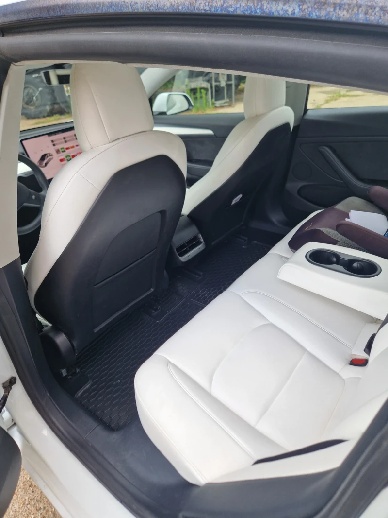 Tesla Model 3 Термопомпа! Фейслифт! 43500, снимка 7 - Автомобили и джипове - 51228413