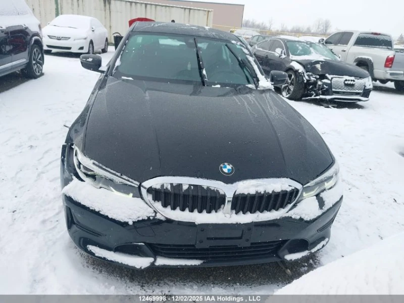 BMW 330 Xi* B48* M-Pack* Digital, снимка 2 - Автомобили и джипове - 52773274