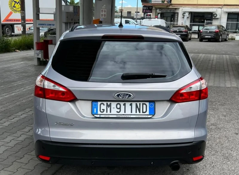 Ford Focus Титаниум 1.6 екобууст 150к.с., снимка 3 - Автомобили и джипове - 52929683