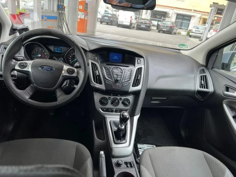 Ford Focus Титаниум 1.6 екобууст 150к.с., снимка 7 - Автомобили и джипове - 52929683