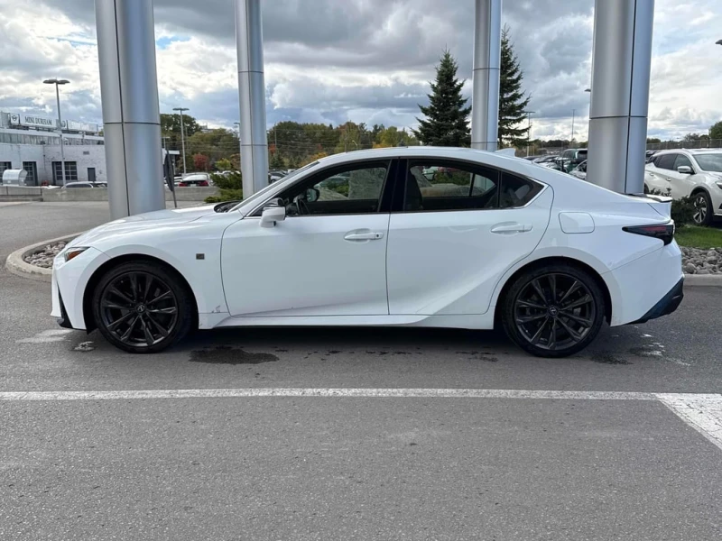 Lexus IS * 300 F SPORT Design AWD * CARFAX * БЕЗ ПЪРВОНАЧАЛ, снимка 2 - Автомобили и джипове - 52950459