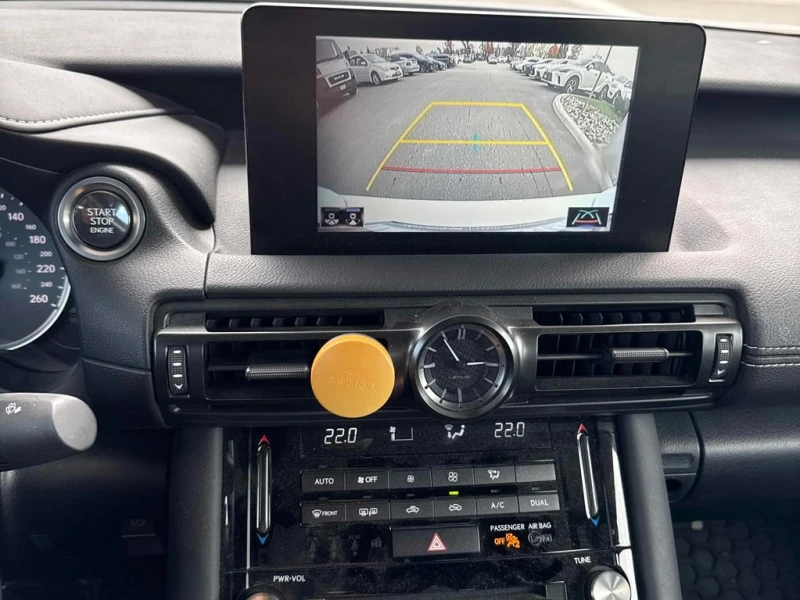 Lexus IS * 300 F SPORT Design AWD * CARFAX * БЕЗ ПЪРВОНАЧАЛ, снимка 9 - Автомобили и джипове - 52950459