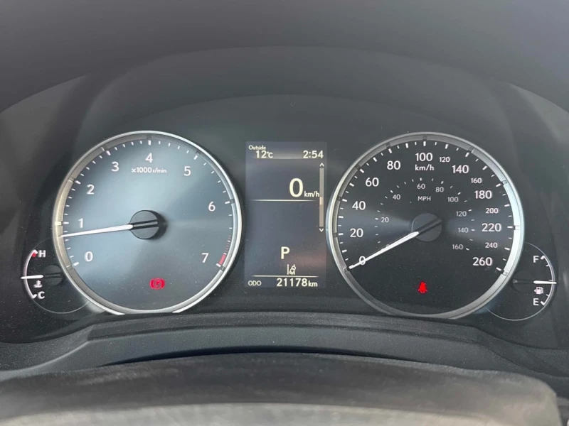 Lexus IS * 300 F SPORT Design AWD * CARFAX * БЕЗ ПЪРВОНАЧАЛ, снимка 8 - Автомобили и джипове - 52950459