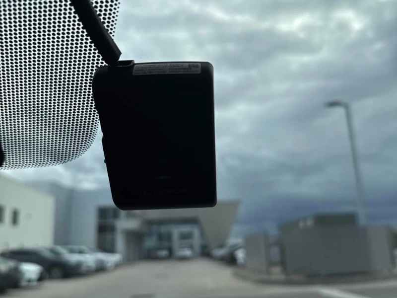 Lexus IS * 300 F SPORT Design AWD * CARFAX * БЕЗ ПЪРВОНАЧАЛ, снимка 11 - Автомобили и джипове - 52950459