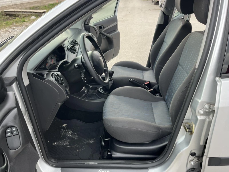Ford Focus 1.8TDDI 90кс 100018 км КЛИМАТИК КСЕНОН, снимка 8 - Автомобили и джипове - 52967768