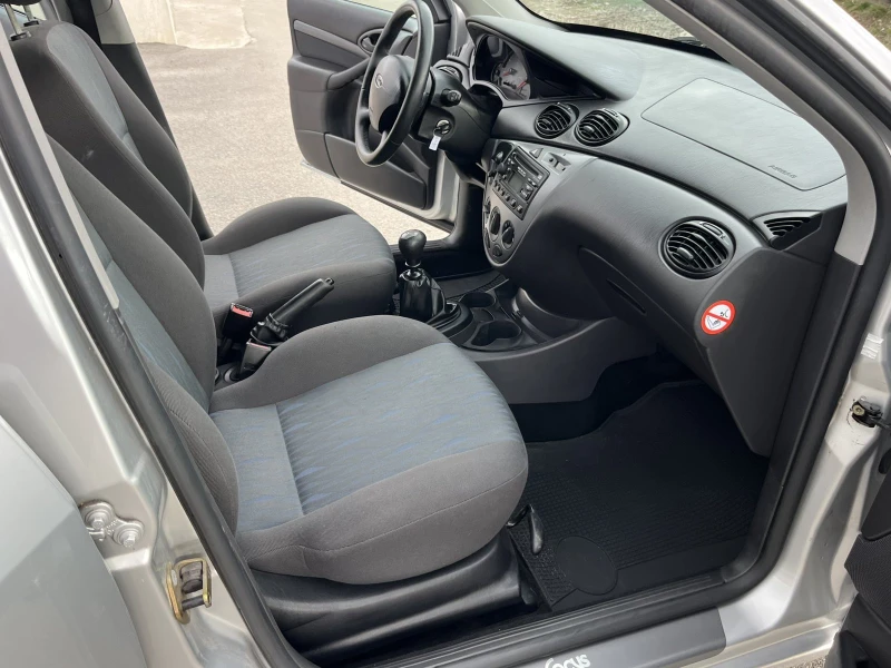 Ford Focus 1.8TDDI 90кс 100018 км КЛИМАТИК КСЕНОН, снимка 11 - Автомобили и джипове - 52967768