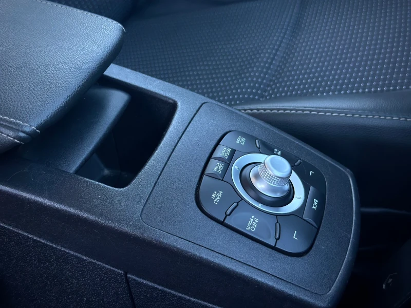 Renault Scenic Xmod, снимка 15 - Автомобили и джипове - 53559390