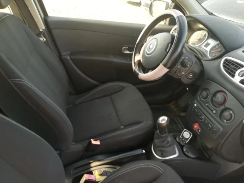 Renault Clio 1.5CDI/1.2 16V НА ЧАСТИ , снимка 5 - Автомобили и джипове - 33982259