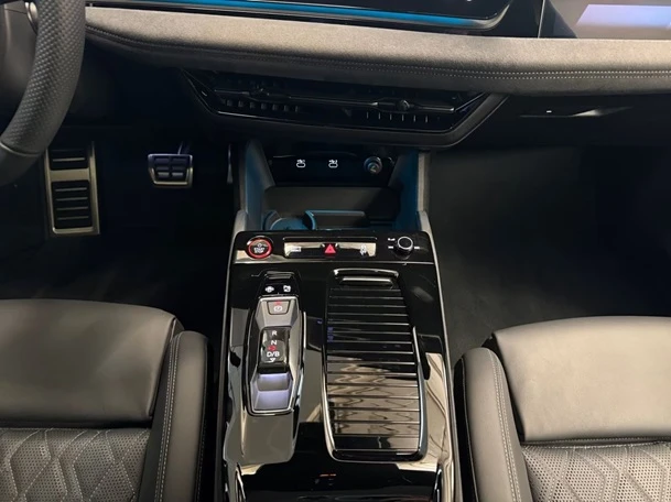 Audi S6 e-tron = Edition One = Black Optic Plus Гаранция, снимка 9 - Автомобили и джипове - 54372572