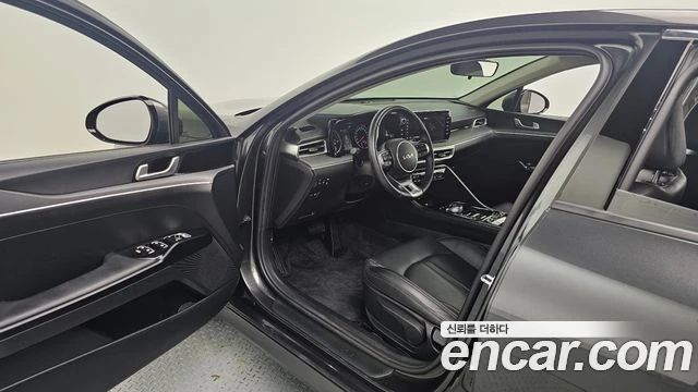 Kia K5, снимка 10 - Автомобили и джипове - 56082475