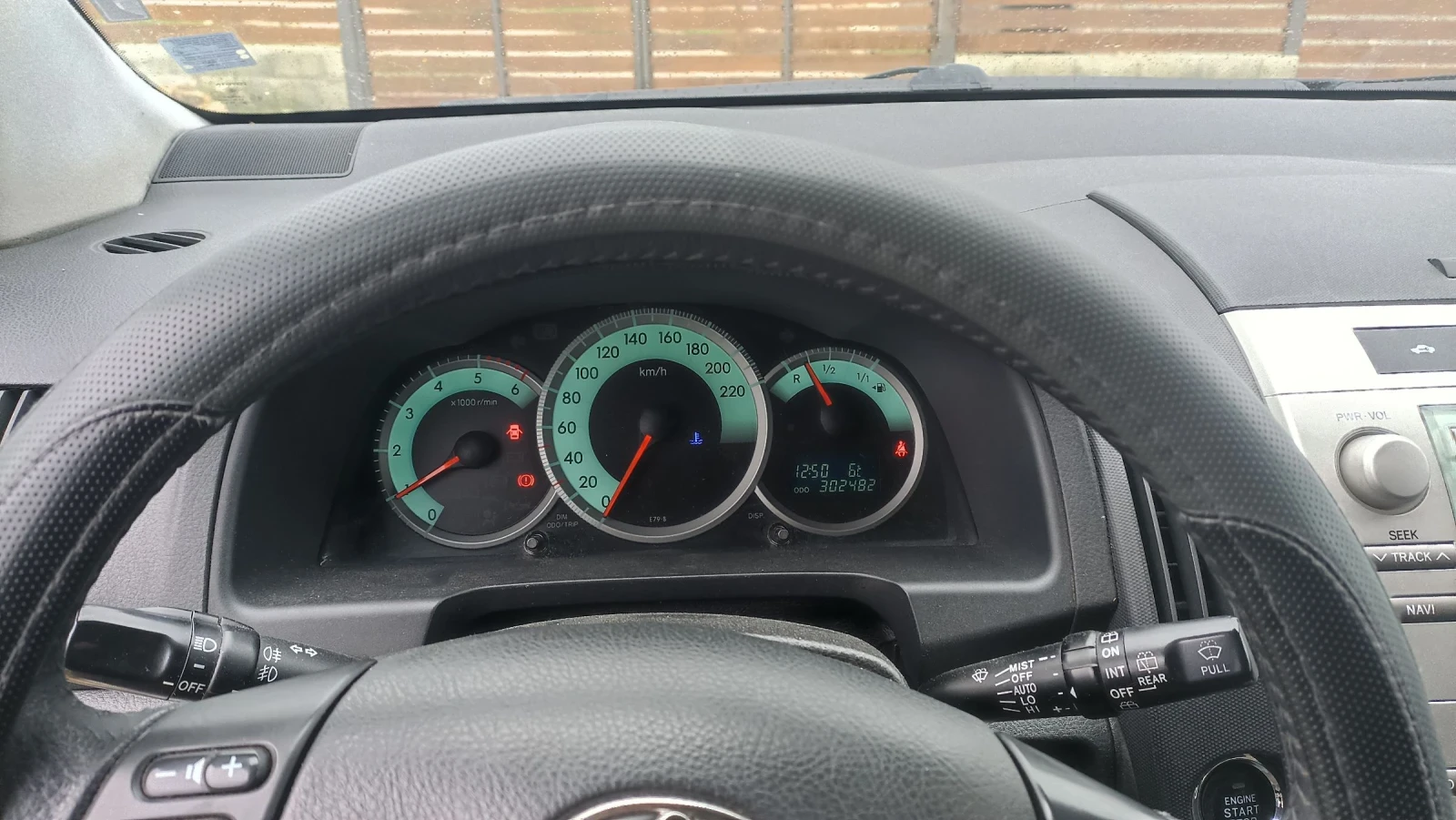 Toyota Corolla verso  - изображение 9