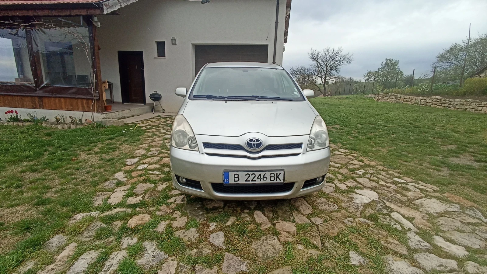 Toyota Corolla verso  - изображение 2