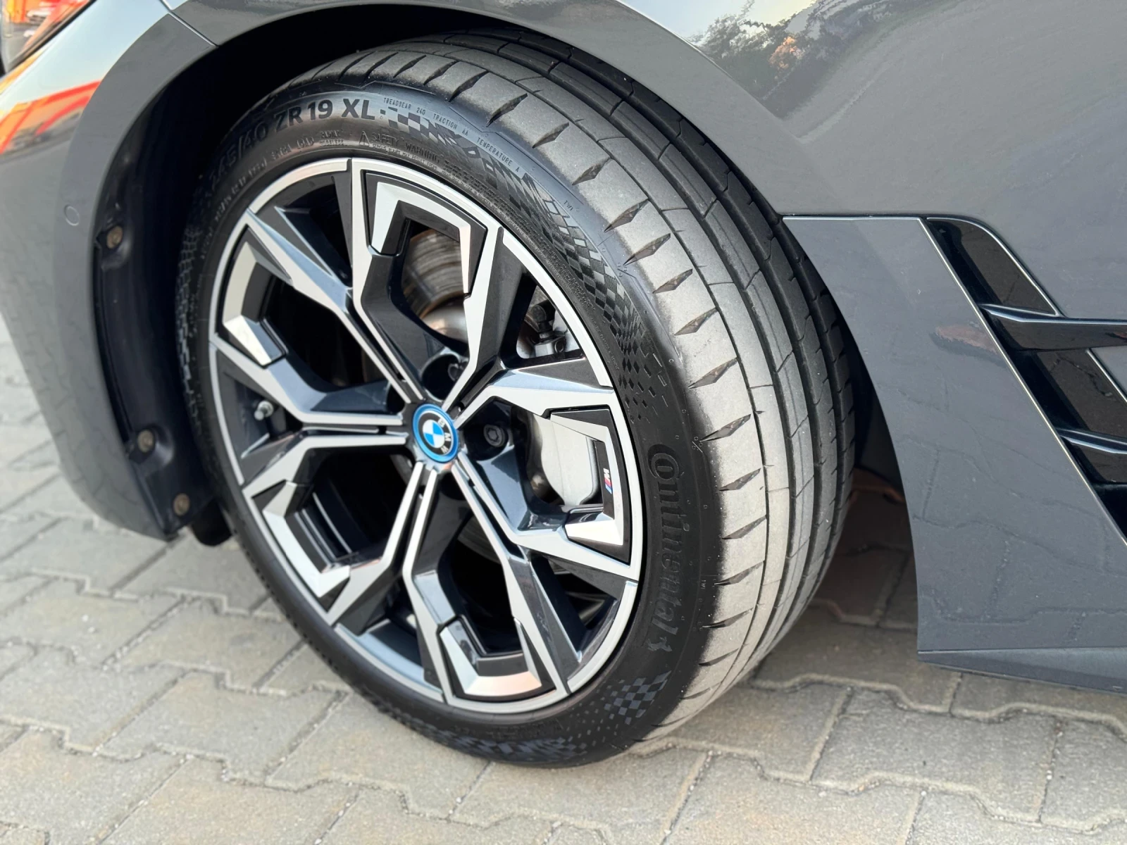 BMW i4 eDrive40 Gran Coupe M Sport ГАРАНЦИЯ - изображение 9