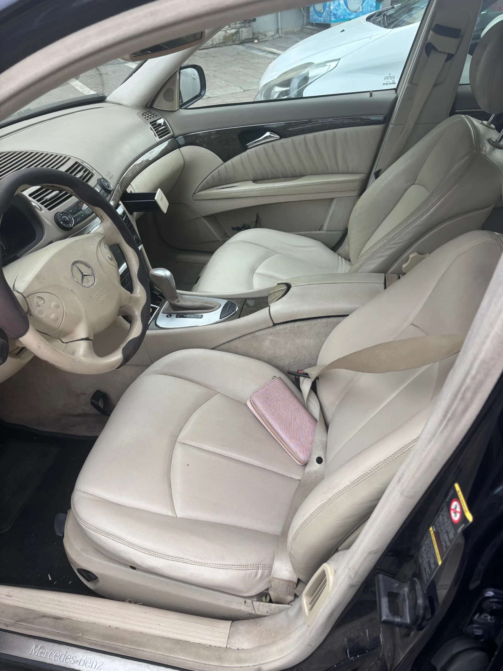 Mercedes-Benz E 320  - изображение 4