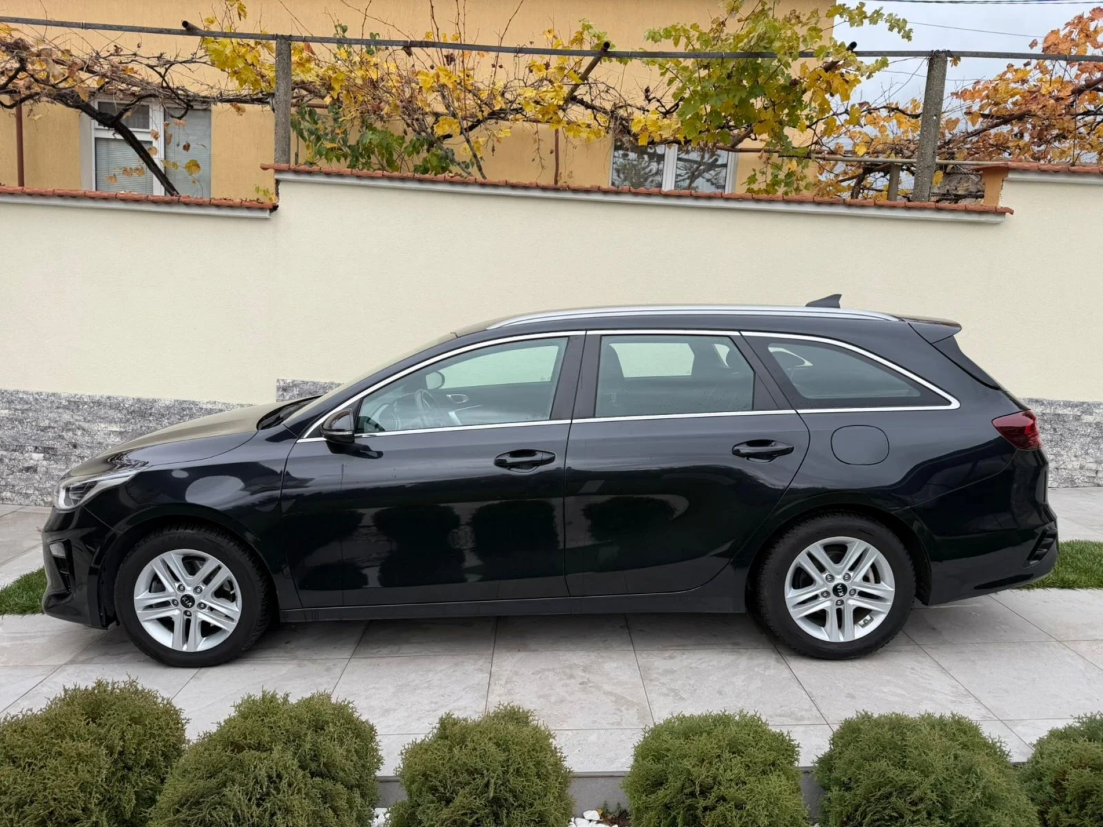 Kia Ceed 1.6CRDi | Mobile.bg   4