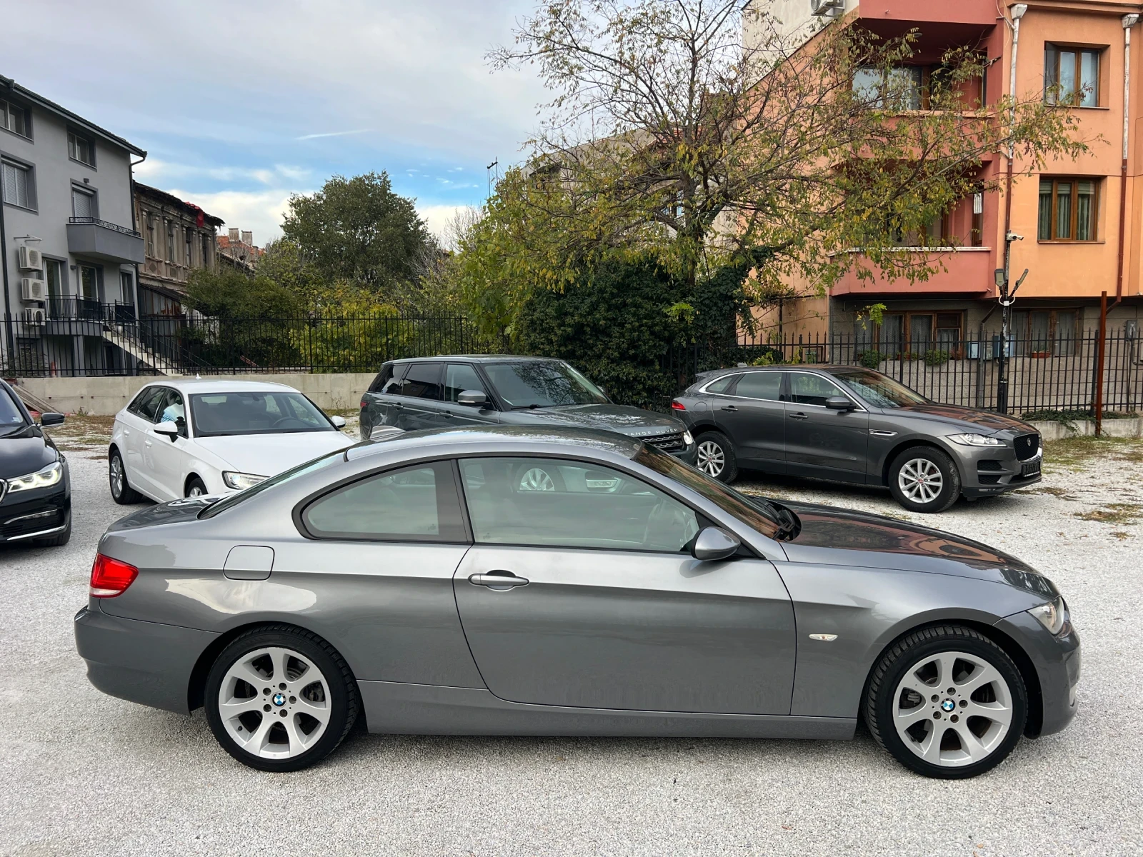 BMW 320 Keyless* Navi* Automatic | Mobile.bg   4