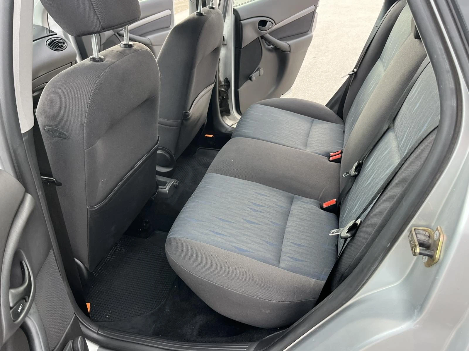 Ford Focus 1.8TDDI 90�� 100018 �� �������� ������ | Mobile.bg � ����������� 9