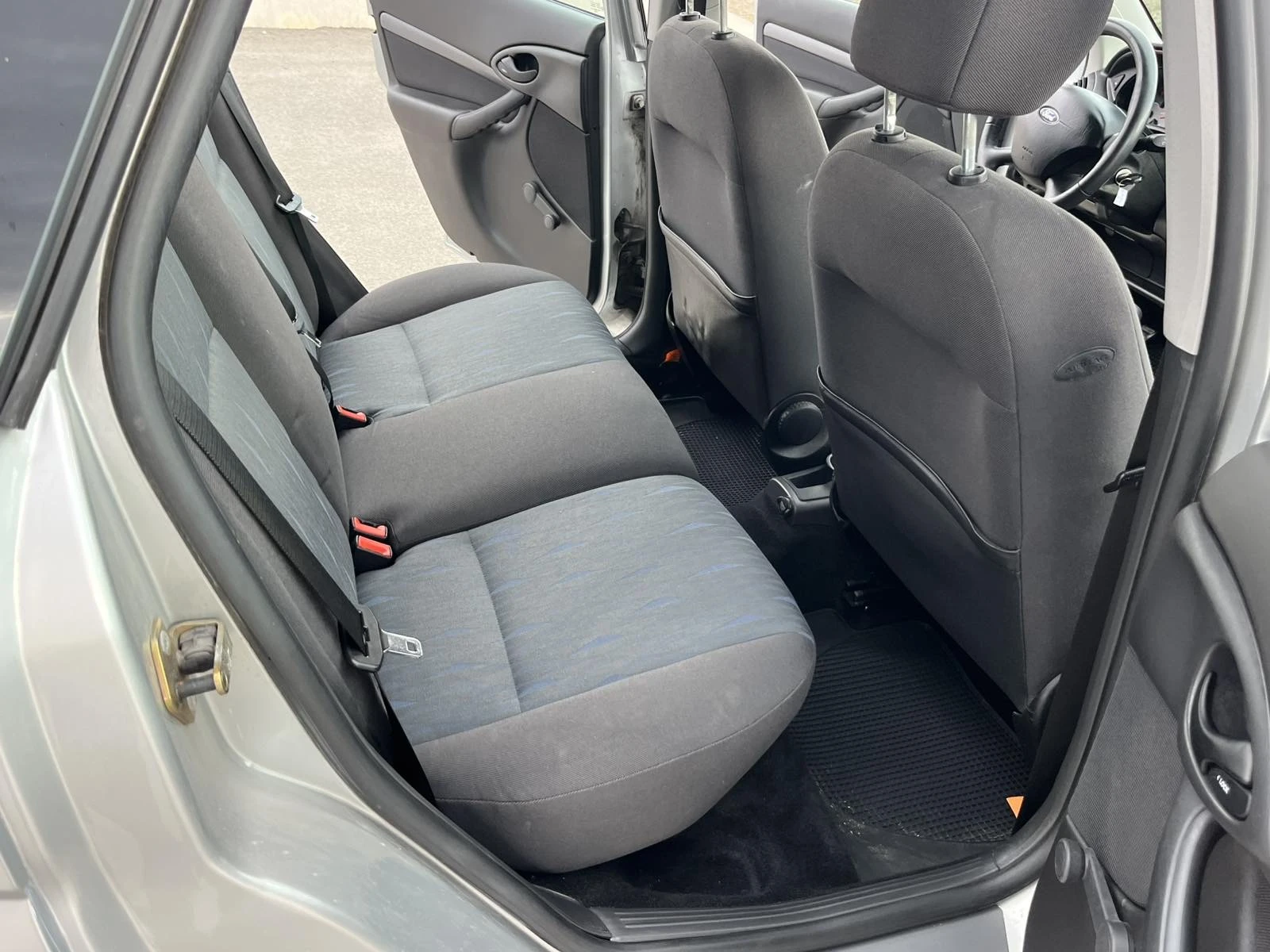 Ford Focus 1.8TDDI 90�� 100018 �� �������� ������ | Mobile.bg � ����������� 10