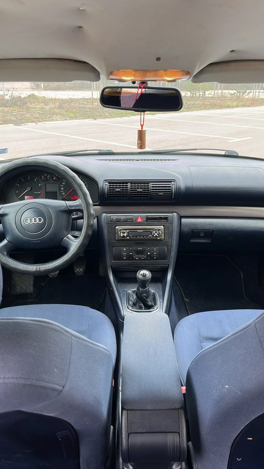 Audi A4 1.8  - изображение 8