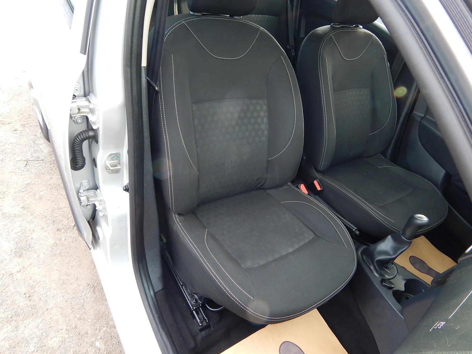 Dacia Logan 1.5DCI* EURO5B* , снимка 17 - Автомобили и джипове - 53710036