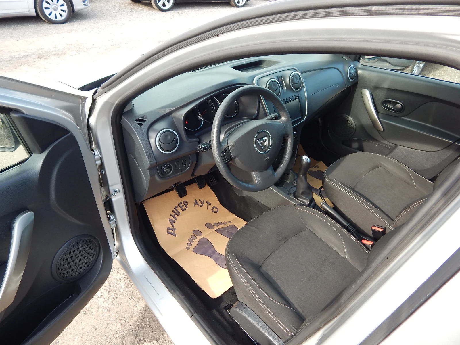 Dacia Logan 1.5DCI* EURO5B* , снимка 8 - Автомобили и джипове - 53710036