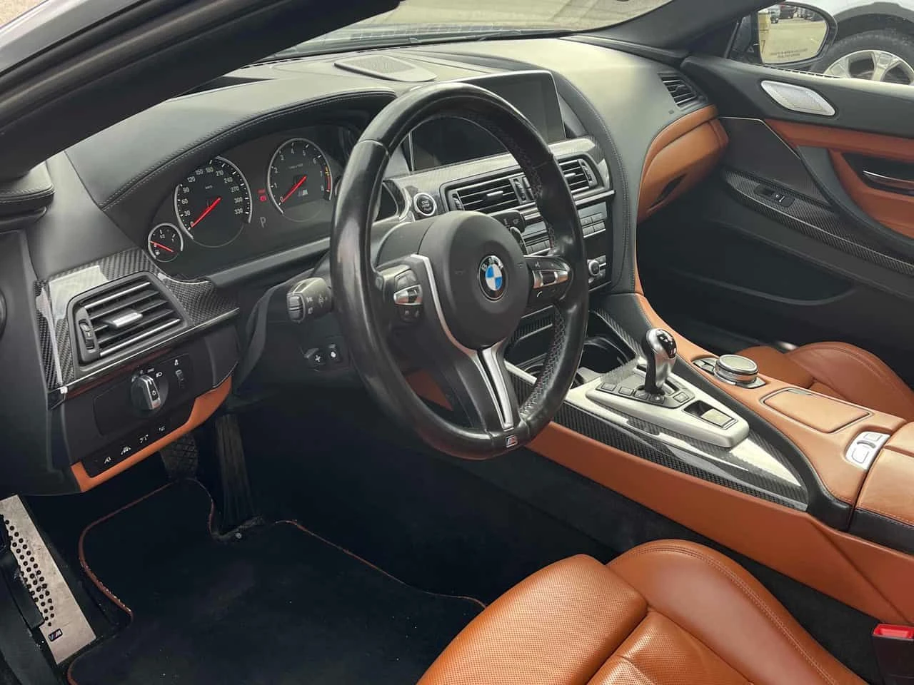 BMW M6 GRAN COUPE * МАСАЖИ* ОДБУВХАНЕ* 2 ЧИФТА ГУМИ/ДЖАНТ, снимка 7 - Автомобили и джипове - 53842411