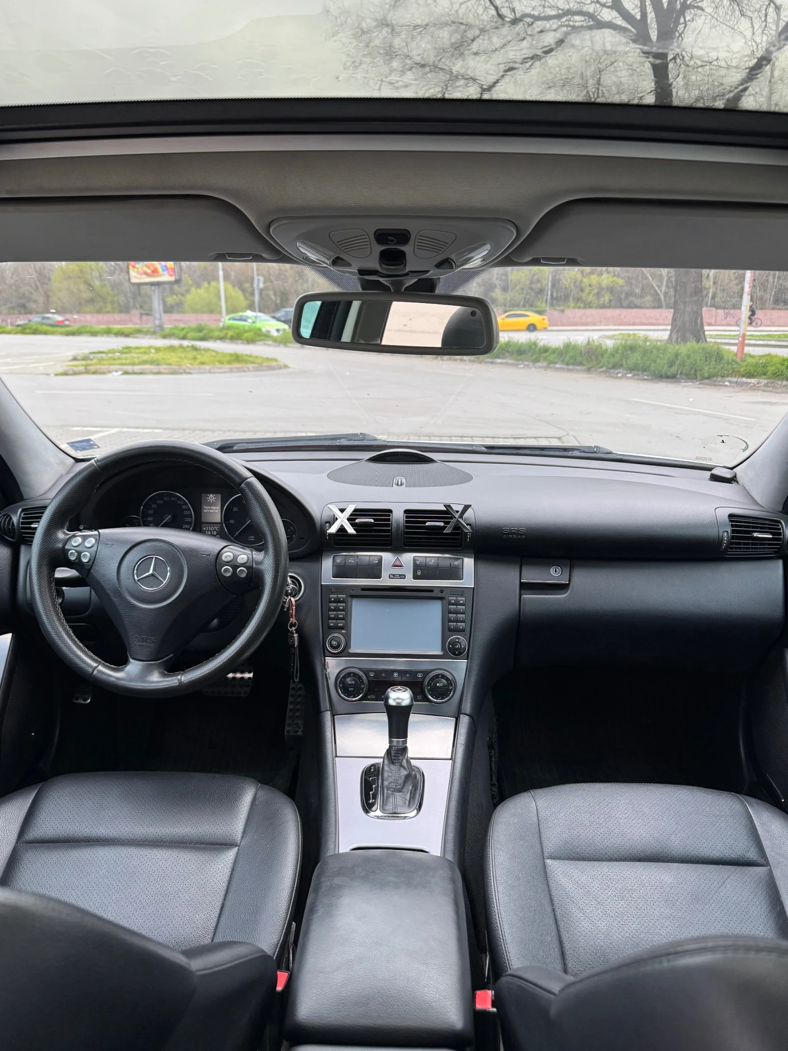 Mercedes-Benz C 350, снимка 5 - Автомобили и джипове - 53979136