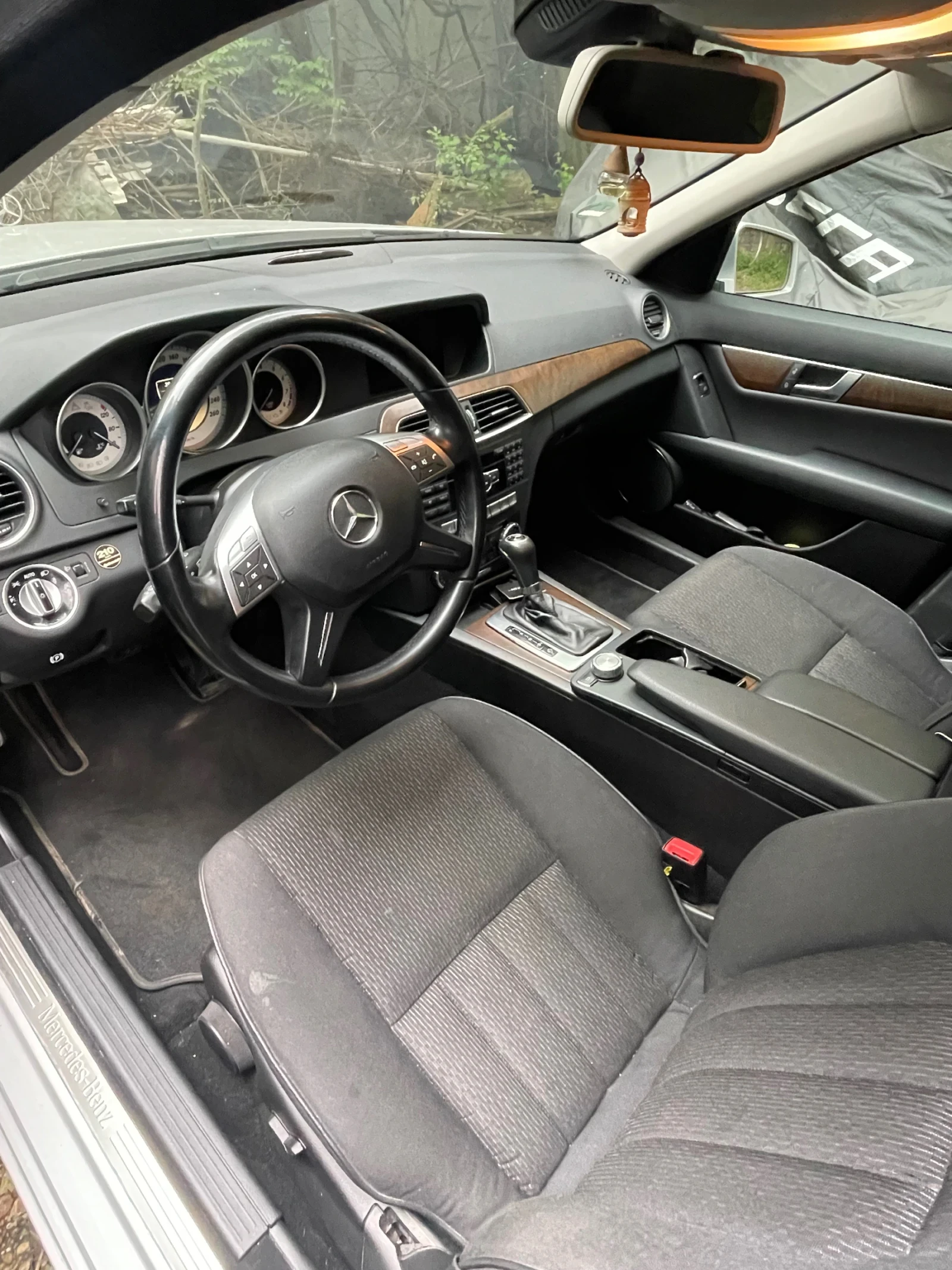 Mercedes-Benz C 200 1.8 CGI Elegance, снимка 13 - Автомобили и джипове - 54478193