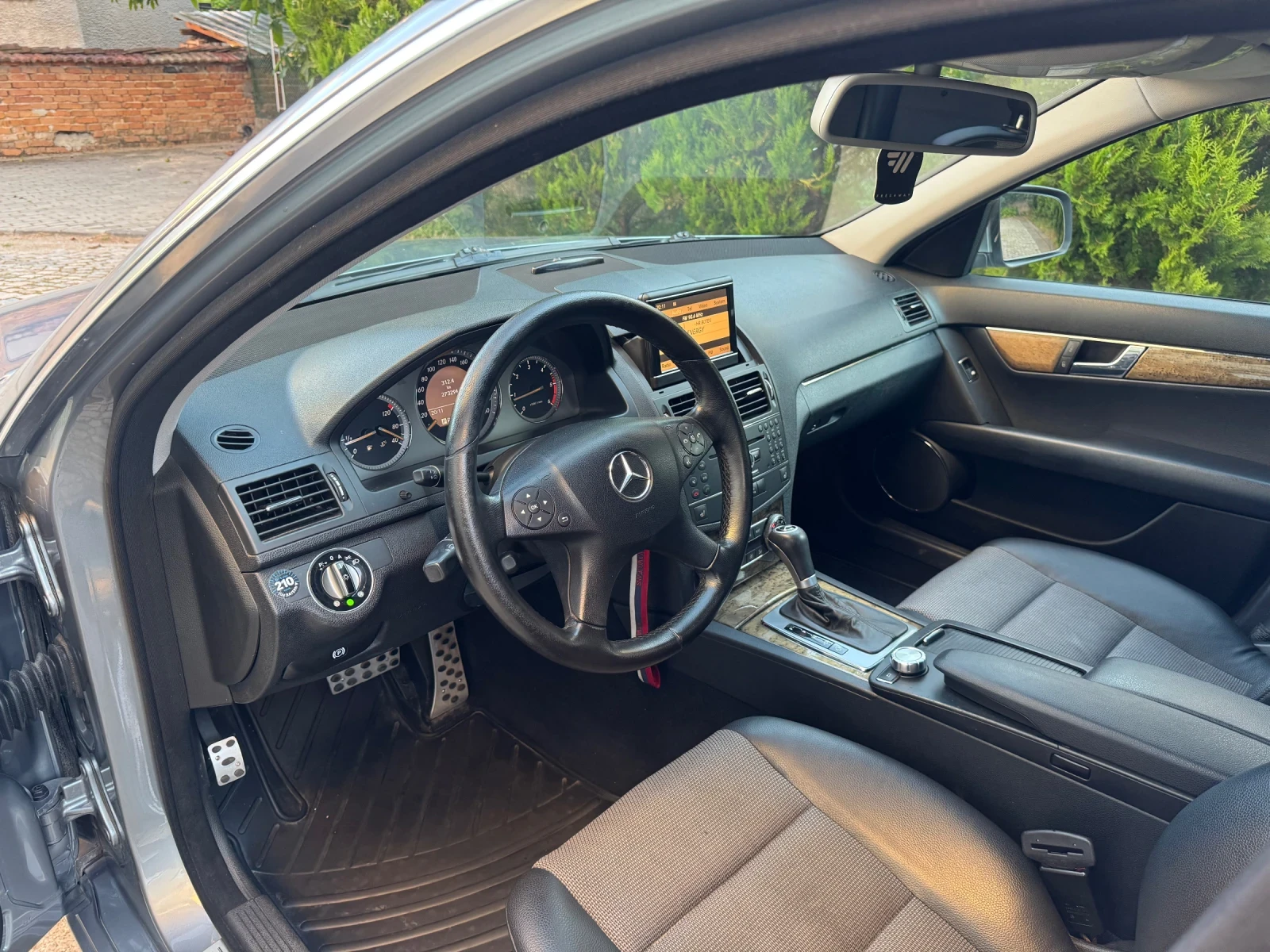 Mercedes-Benz C 220 CDI Avantgarde , снимка 7 - Автомобили и джипове - 55157144