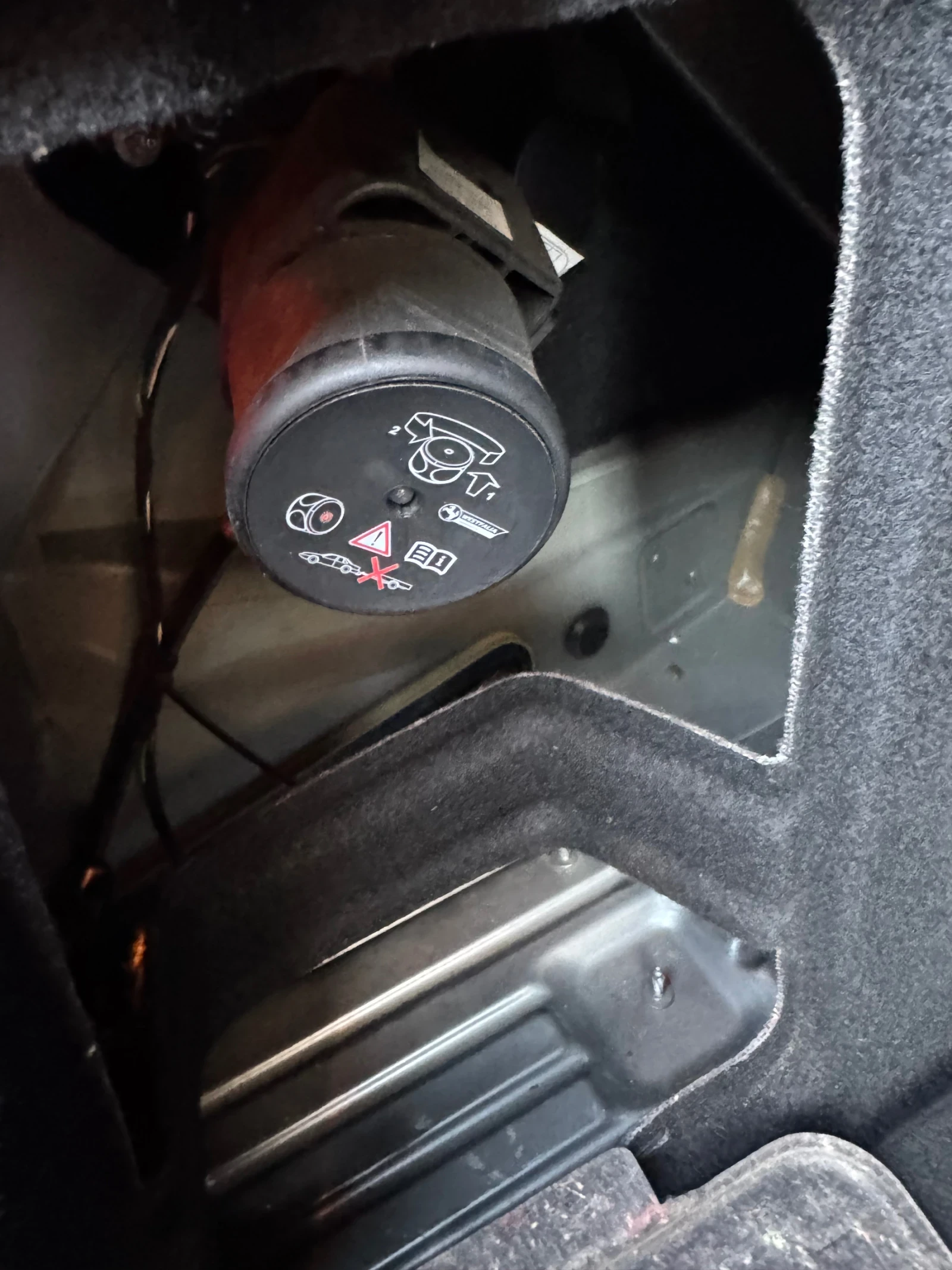 Mercedes-Benz C 220 CDI Avantgarde , снимка 15 - Автомобили и джипове - 55157144