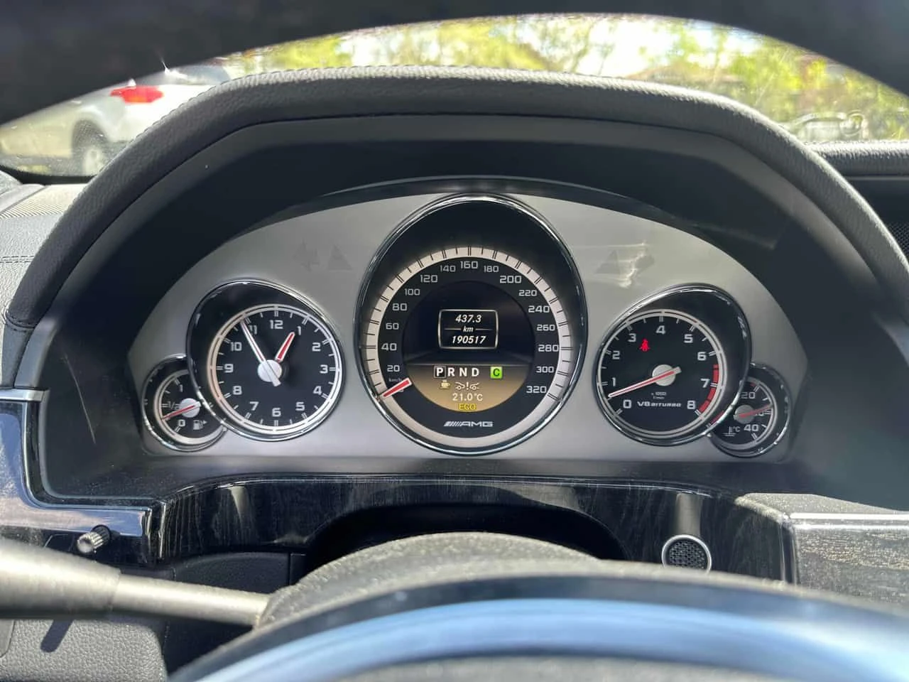 Mercedes-Benz E 63 AMG ПОДГРЕВ * ОБДУХВАНЕ * ПАНОРАМА * ПРЕДСТАВИТЕЛСТВО, снимка 9 - Автомобили и джипове - 55178008