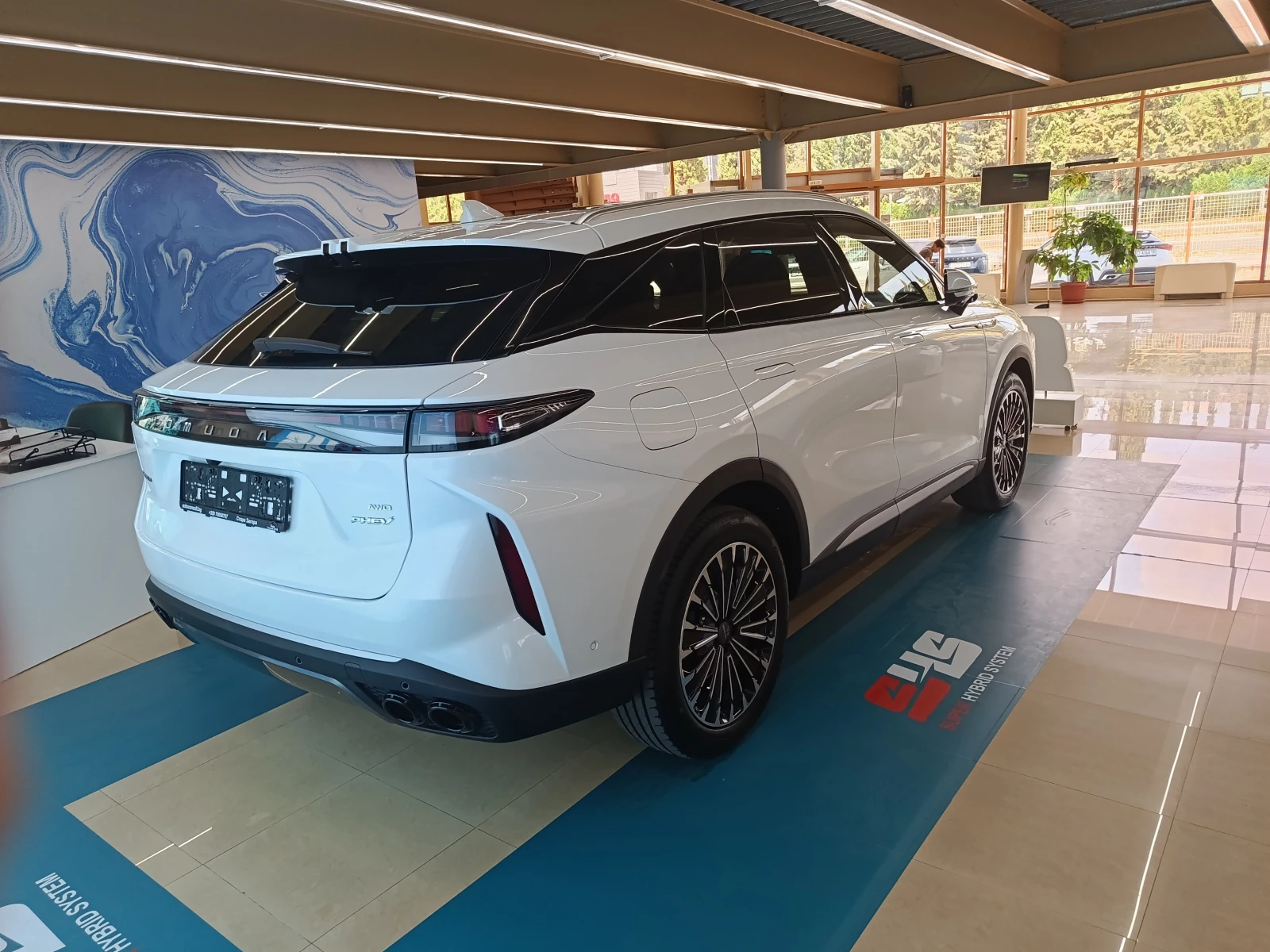 Omoda 9, снимка 5 - Автомобили и джипове - 55563031