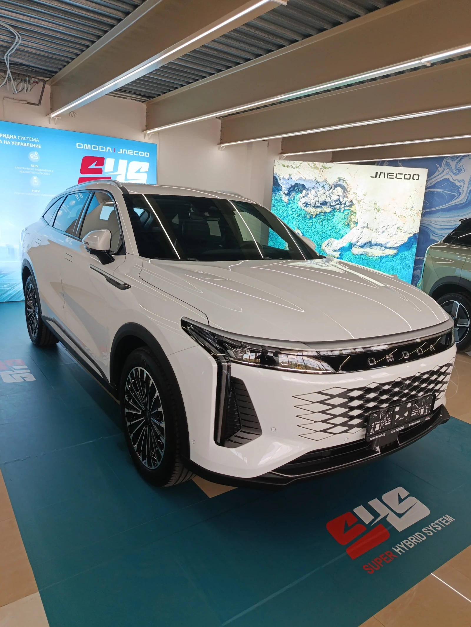 Omoda 9, снимка 3 - Автомобили и джипове - 55563031