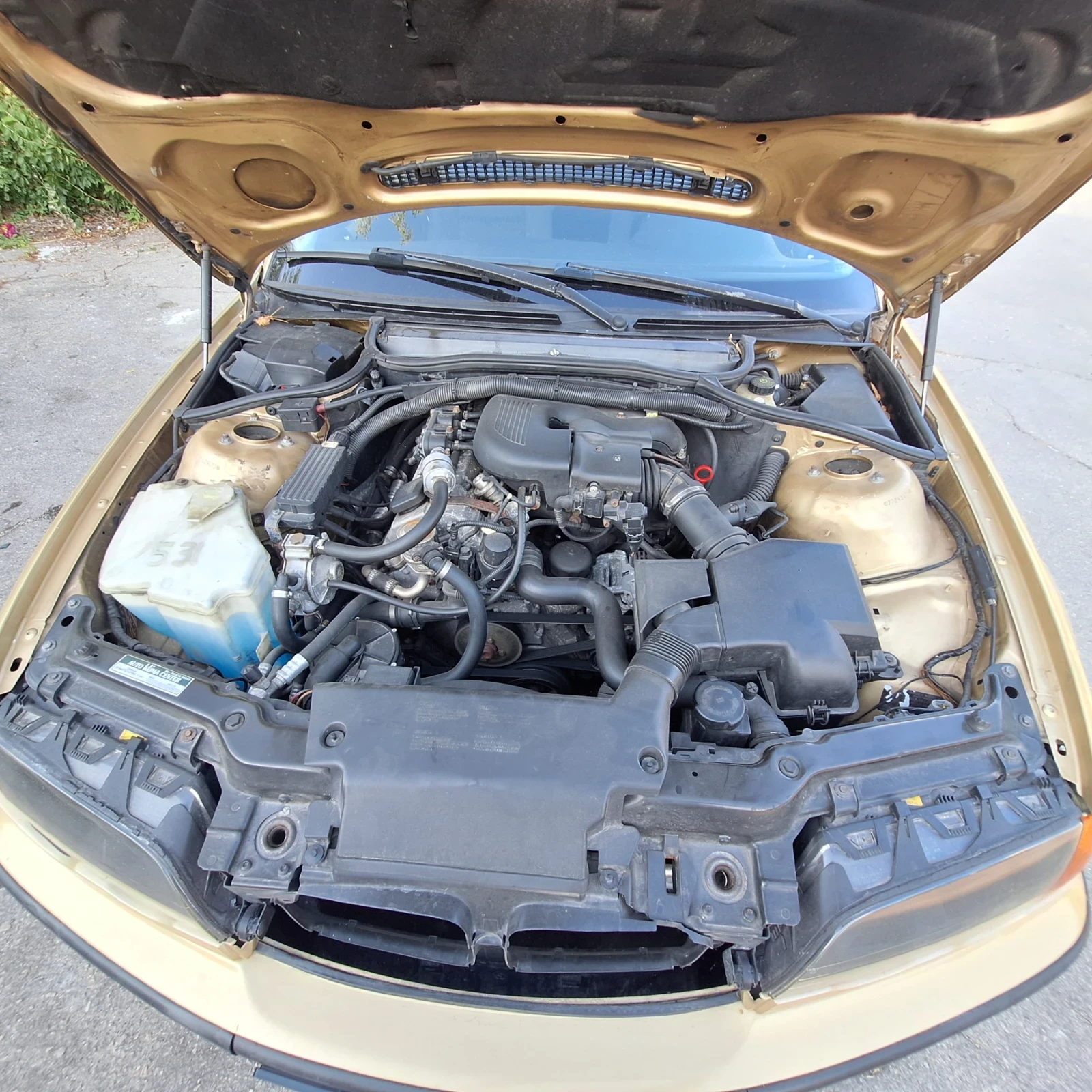 BMW 318 Газов инжекцион, снимка 7 - Автомобили и джипове - 55586649