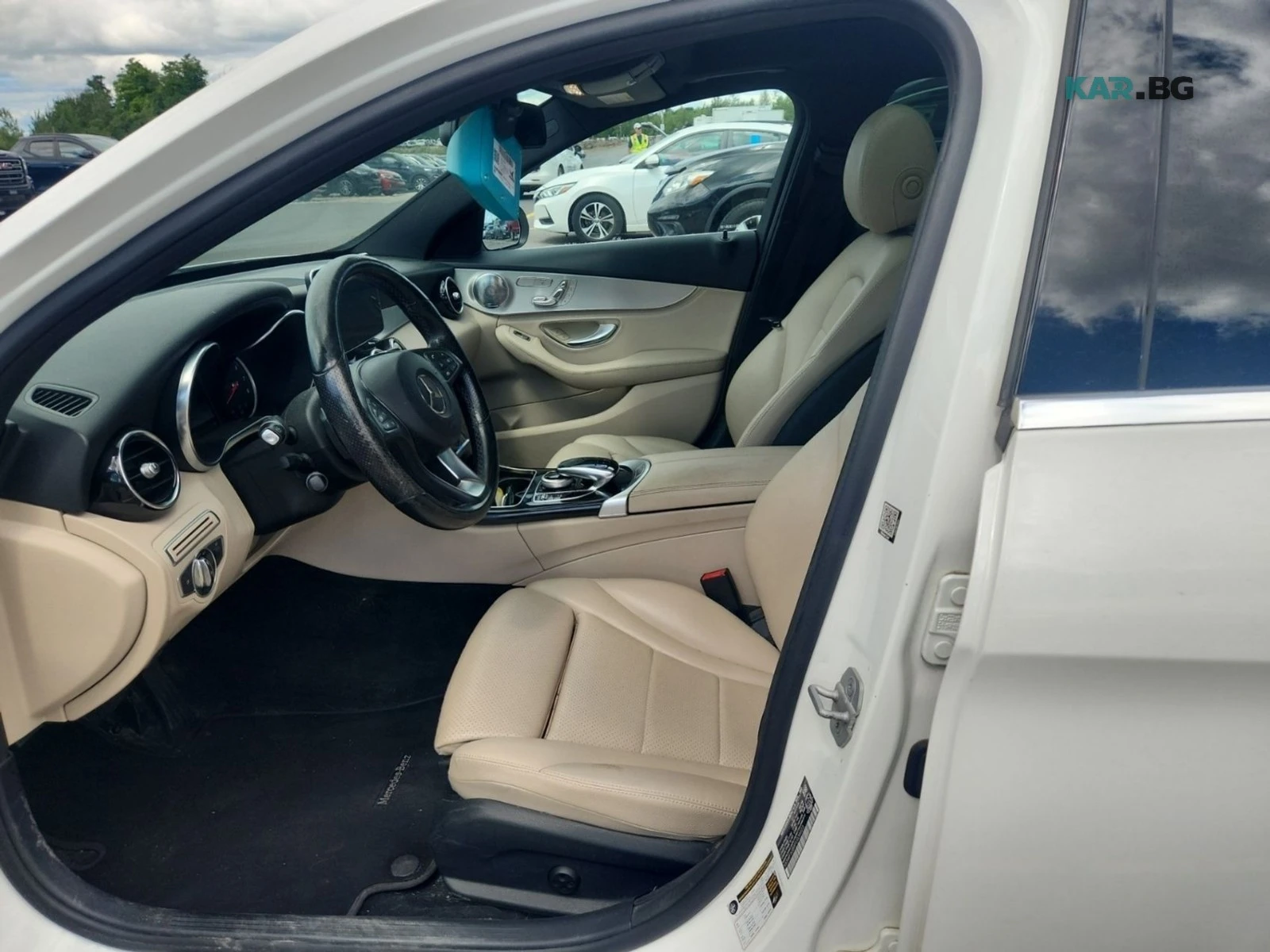 Mercedes-Benz C 400 AMG* 4MATIC* BURMESTER* ПОДГРЕВ* КАМЕРА* КОЖА* , снимка 5 - Автомобили и джипове - 55707808