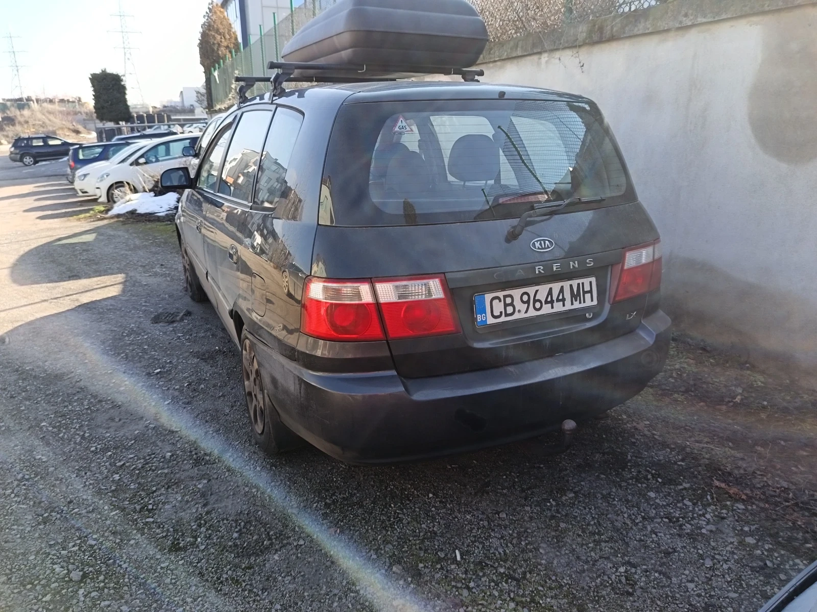 Kia Carens, снимка 2 - Автомобили и джипове - 55752985