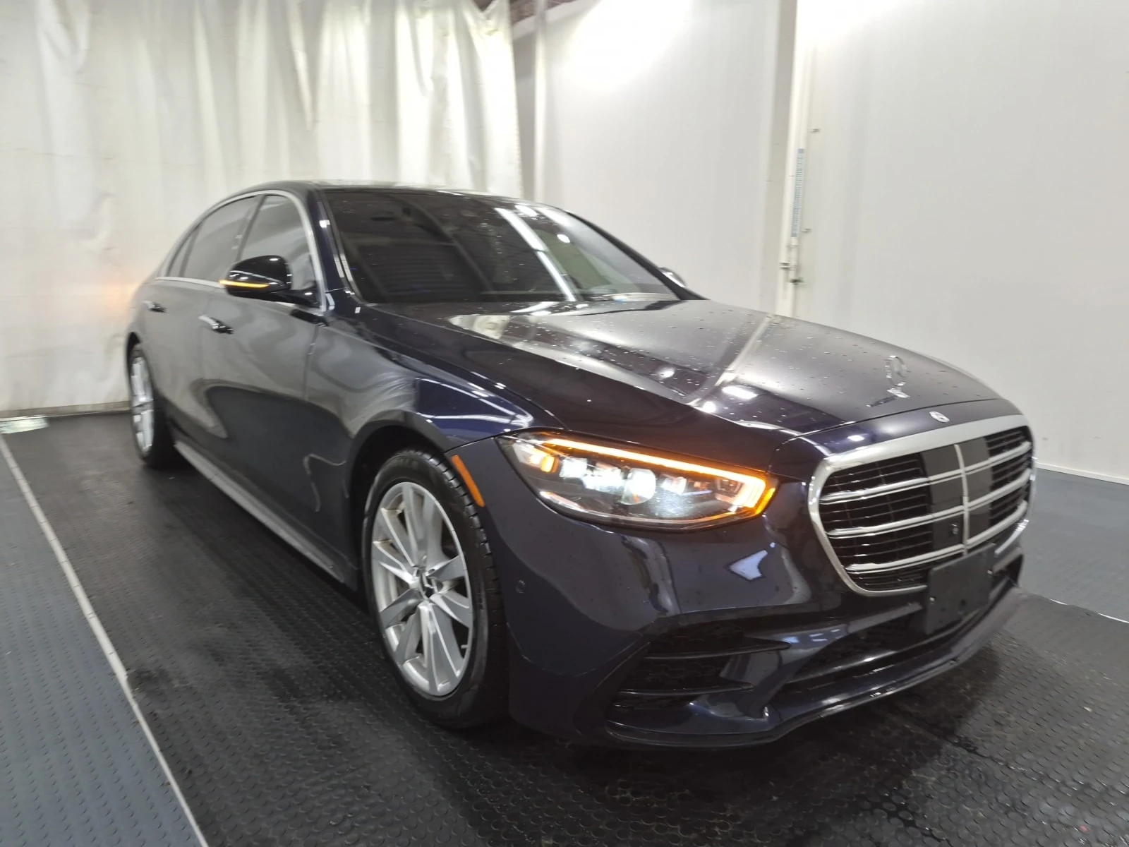 Mercedes-Benz S 580 * CARFAX* АВТОКРЕДИТ БЕЗ ПЪРВОНАЧАЛНА ВНОСКА* , снимка 2 - Автомобили и джипове - 55801727