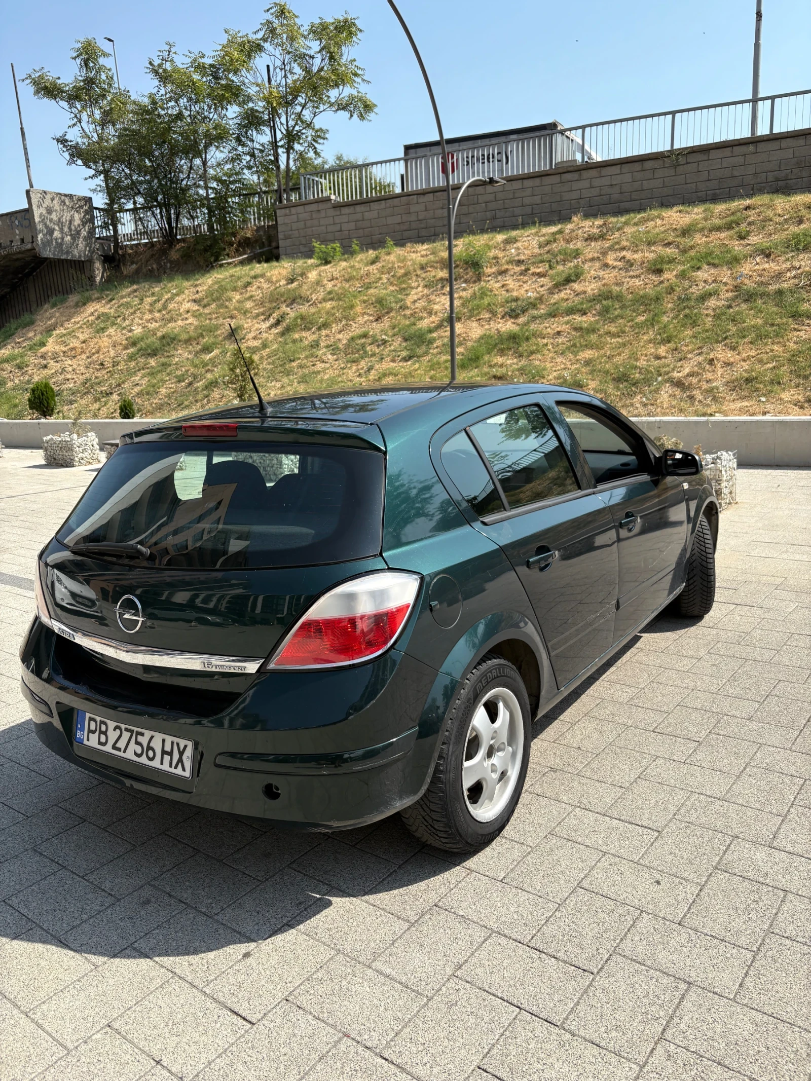 Opel Astra, снимка 4 - Автомобили и джипове - 55897670